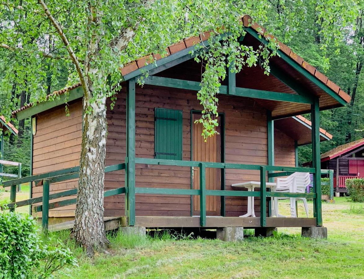 Camping Les Vosges Du Nord Oberbronn Exterior foto