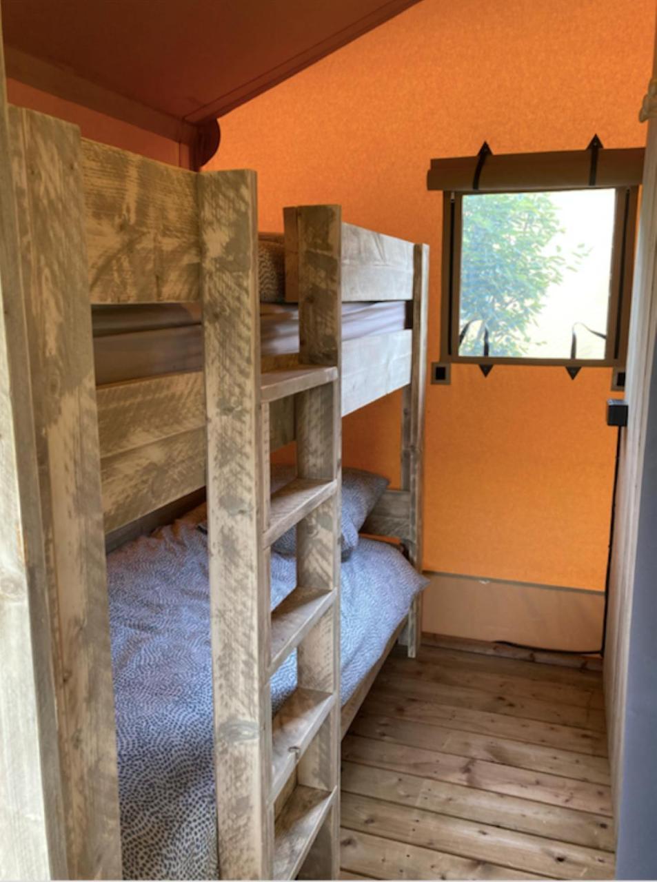 Camping Les Vosges Du Nord Oberbronn Zimmer foto